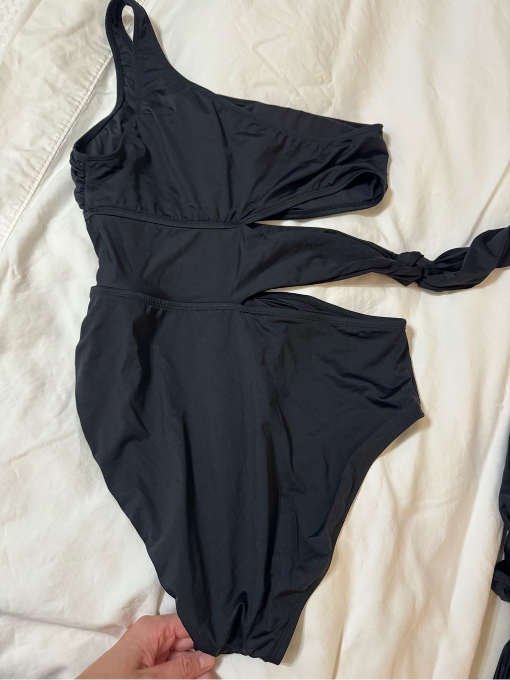 La Blanca Black One-Shoulder women’s Swimsuit with Side Tie - Picture 7 of 8
